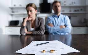 Divorce Proceedings: How a Family Law Solicitor Can Guide You Through the Process